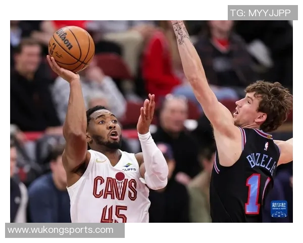 2015年NBA季后赛骑士与公牛首场对决精彩回顾与赛况分析