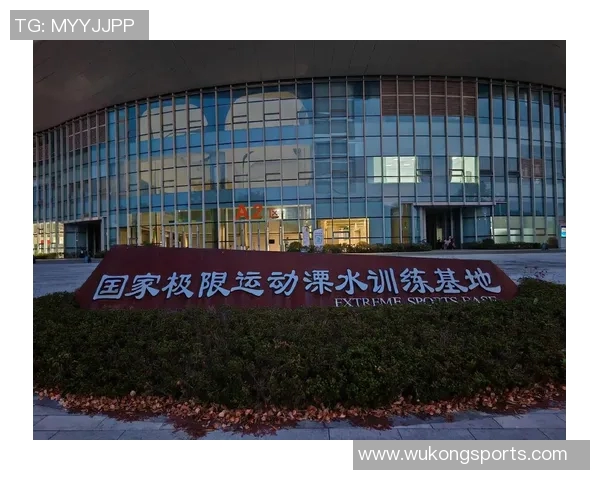 南京极限运动队中路突破战术解析与实践探索 南京极限运动队中路突破战术解析与实践探索