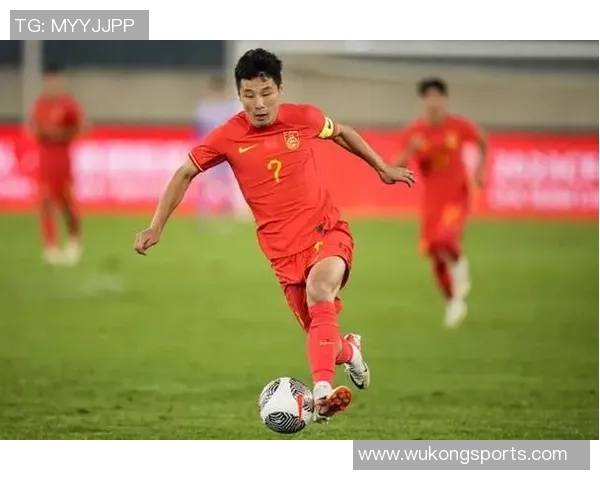 与男生畅谈中国足球明星的辉煌成就与未来发展潜力